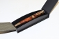 Preview: Etui  Carbon-Design für 1 Schreibgerät  Außenmaße: 160 x 51 x 31 mm Material: Starker Karton,  im Carbon-Design Farbe: Grau / Schwarz Verschluss: Magnetisch Einlage:  schwarze Samtbeflockung für 1  Schreibgerät